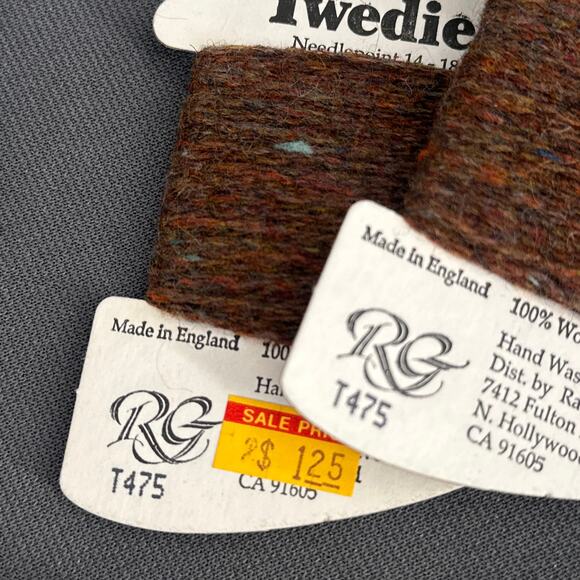 VTG Rainbow Gallery Tweedie 18 Wool Yarn Lot 34 Skeins England Needlepoint Craft - Picture 12 of 16